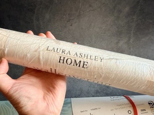 Laura ashley wallpaper - ashley,